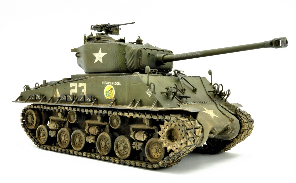 M4A3E8 Sherman Easy Eight (w/4 Figures) TAMIYA 25175 1/35ème maquette